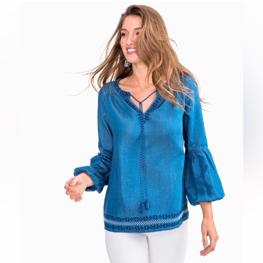 Southern Tide‎ Blue Blouse with Embroidered Accents 100% Tencel Denim Size Small